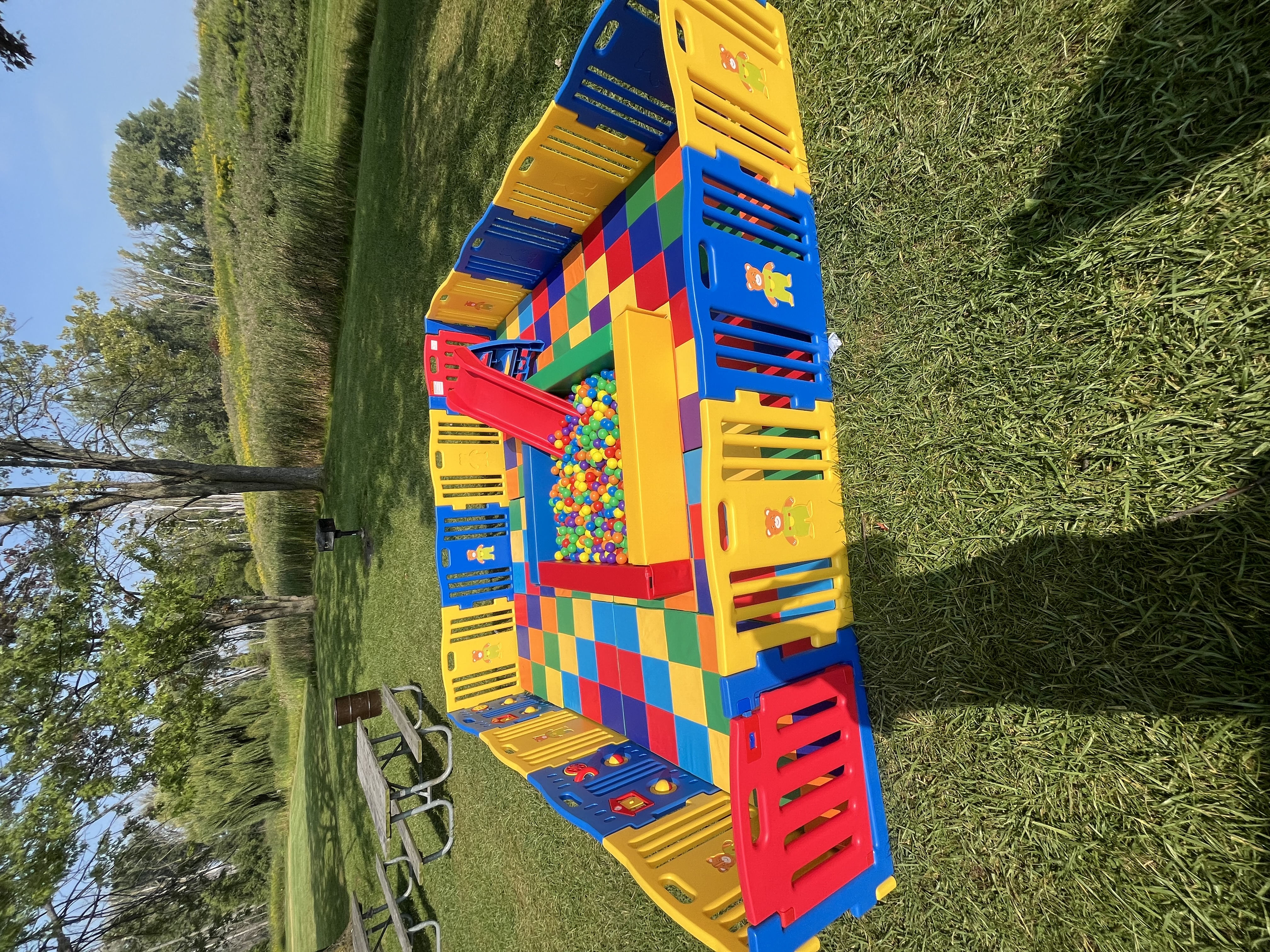 4x4 Ball Pit With Slide