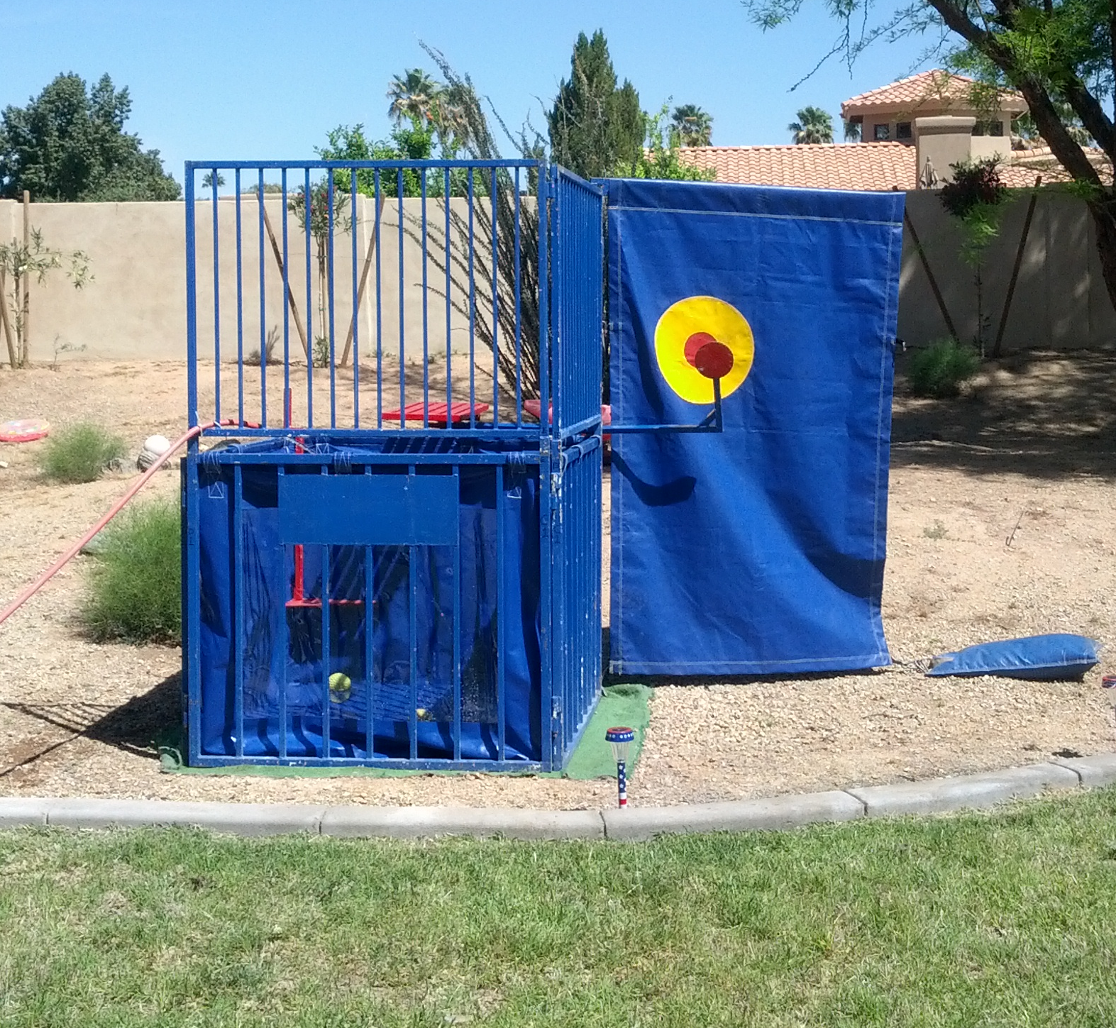 Dunk tank