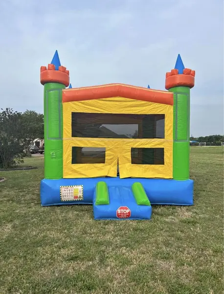 Dry bounce house / UNO