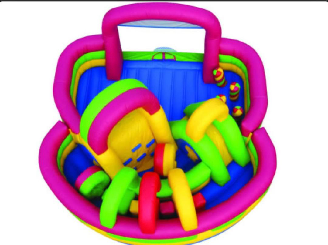 Bouncer Maze Combo #212 in winter garden