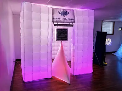LED Photo Booth Cube Rental in Nashville