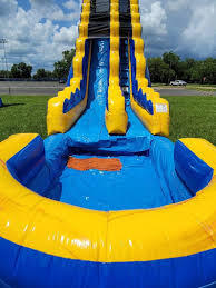 20ft Scream Slide in  Crockett