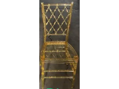 CLEAR GOLD INFINITY DIAMOND CHIAVARI CHAIR WITH WHITE CUSHION