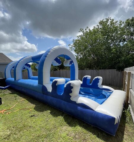 #326 Artic Slip n Slide w/pool * in San Antonio