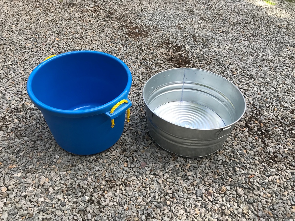 Plastic 1/2 keg tub in Franklin