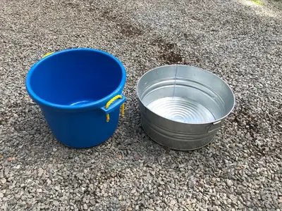 Plastic 1/2 keg tub in Franklin