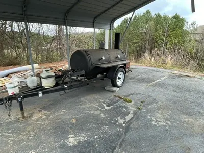Grill/smoker in Marietta