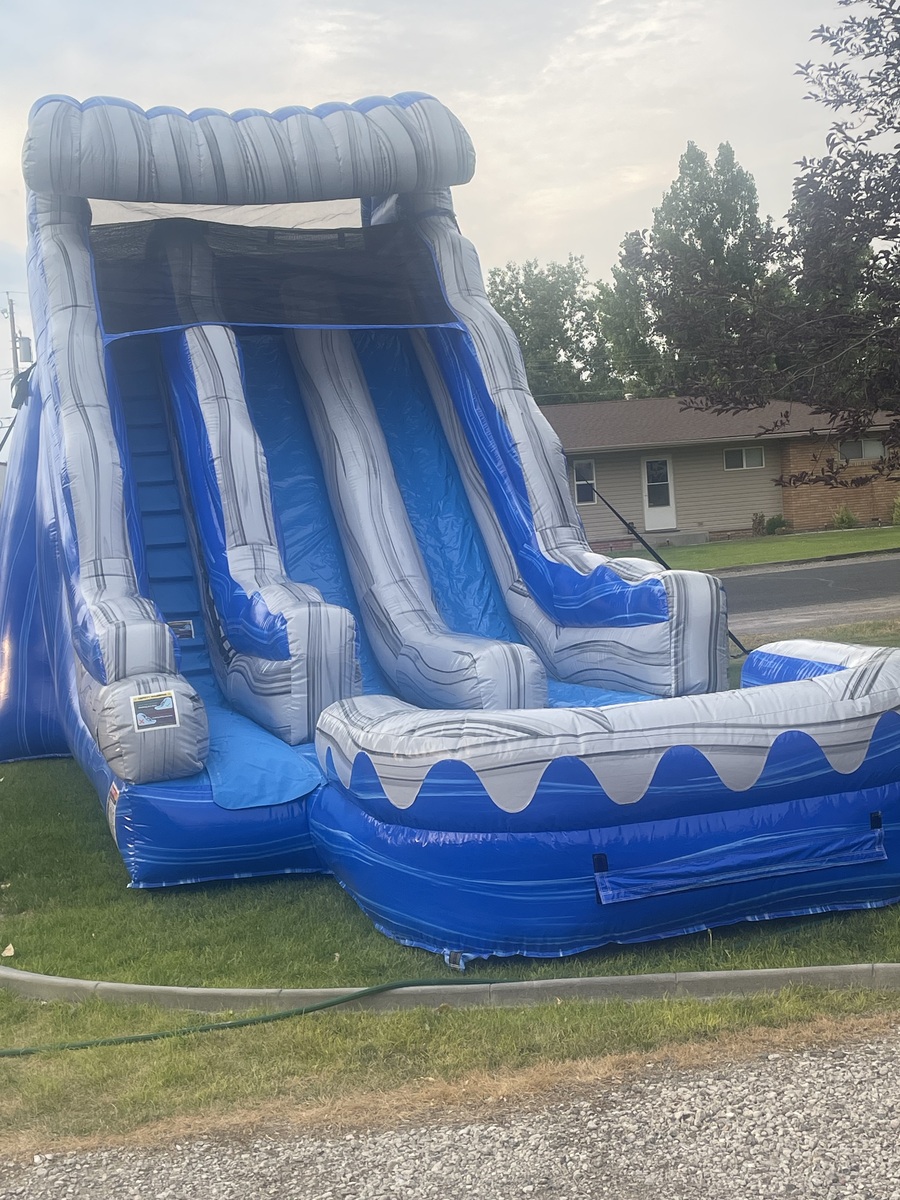 Double 20’ Big Kahuna Wet/Dry Max Weight 225 Per Rider in Burley