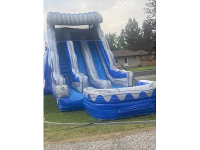 Double 20’ Big Kahuna Wet/Dry Max Weight 225 Per Rider in Burley