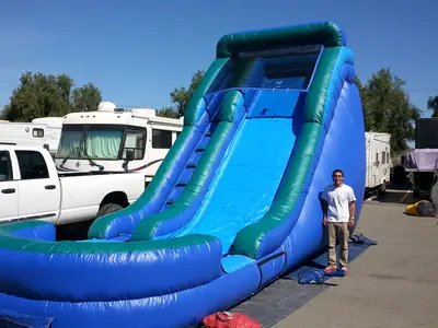 17' Blue Water Slide in La Mesa