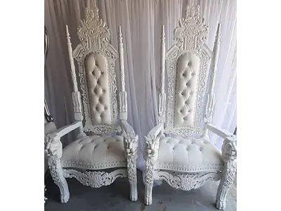 LION KING WHITE THRONE CHAIR