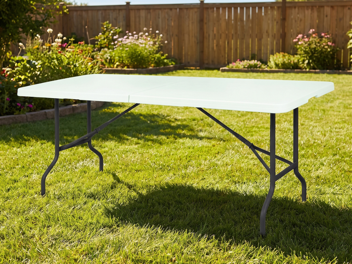 6' Foldable Tables