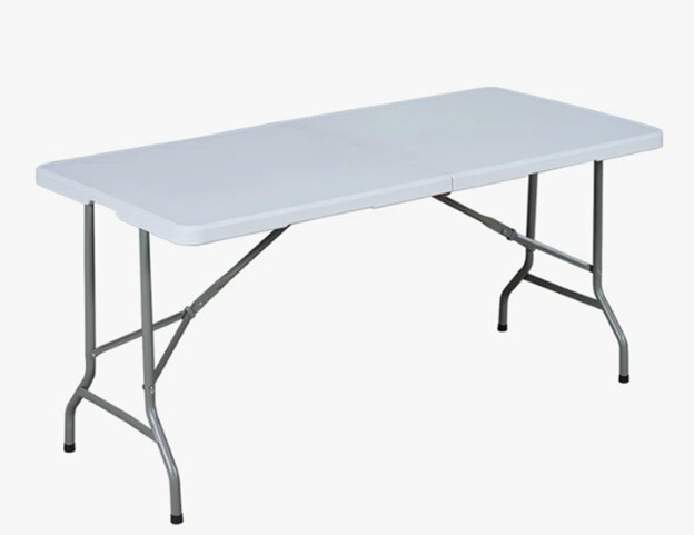 6ft Table in Lee County
