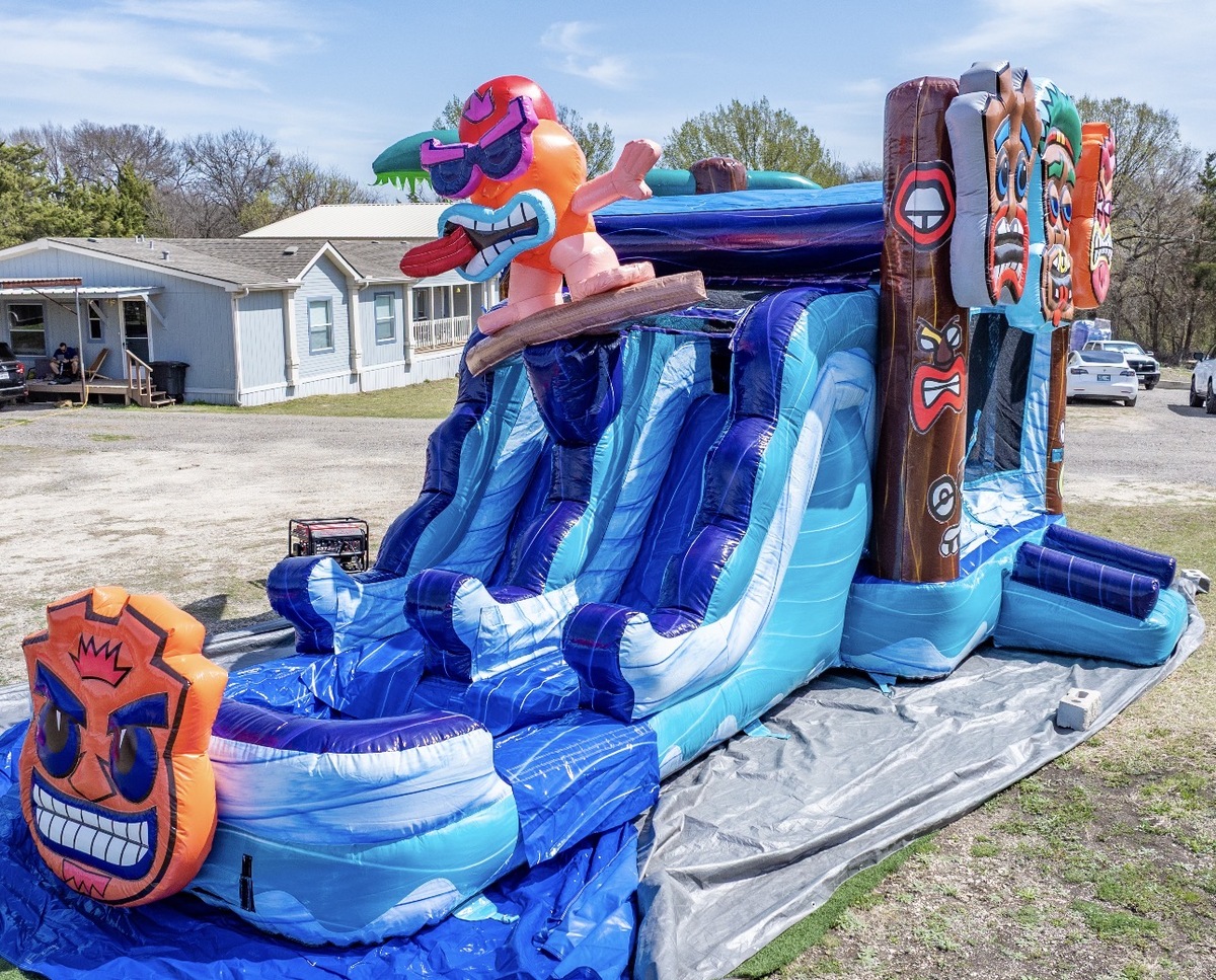 Tiki Tovi Wet/Dry Combo in Lexington
