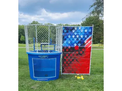 Dunk Tank in Casco
