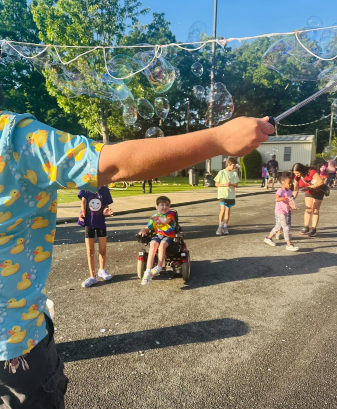Roaming Bubble Artist
