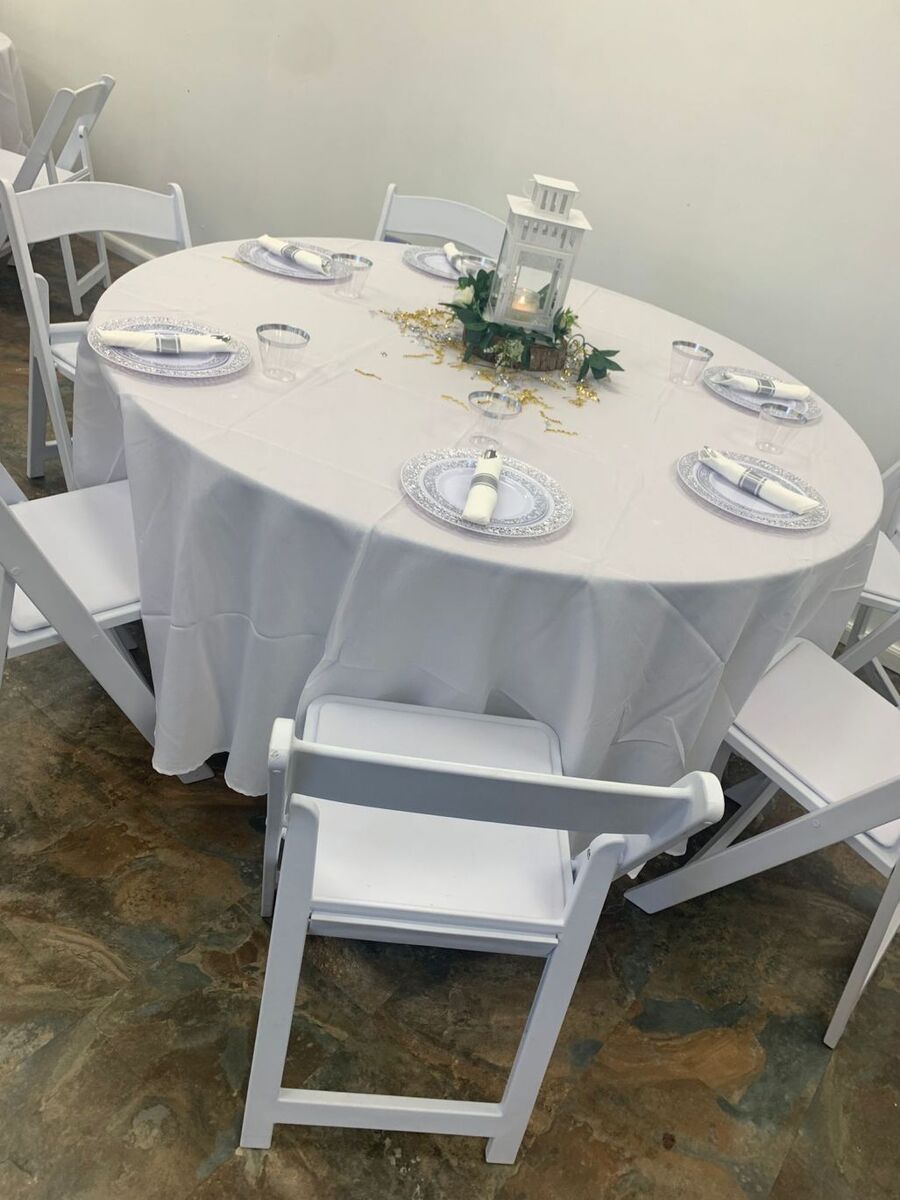 Round Tablecloths in Rockaway
