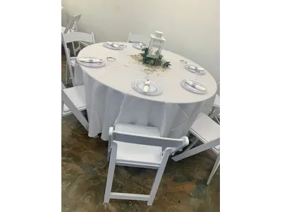 Round Tablecloths in Rockaway