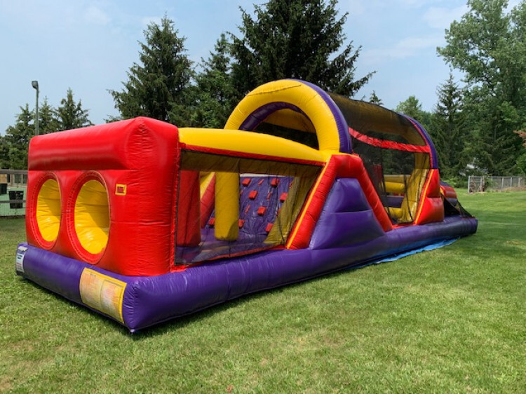40’ Double Run Obstacle Course in Petersburg