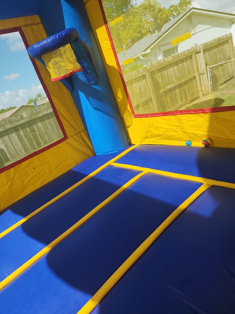 Balloon Bounce House