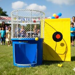 Dunk tank