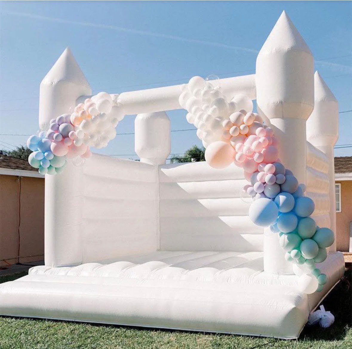 White Castle Bounce House in New Castle