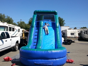 17' Blue slide in La Mesa