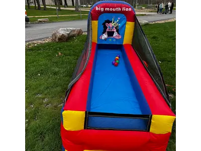 Inflatable Lion Toss