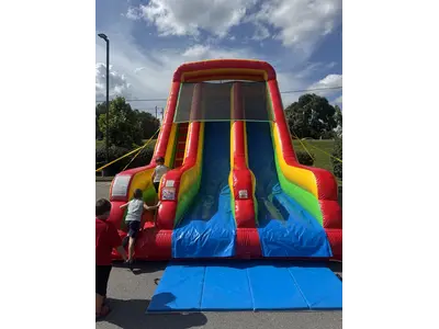 18ft Dual Lane Slide (Dry) in Winchester