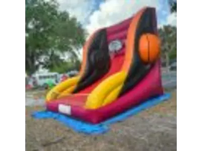 Shooting Basketball Interactive Game #313 in winter garden