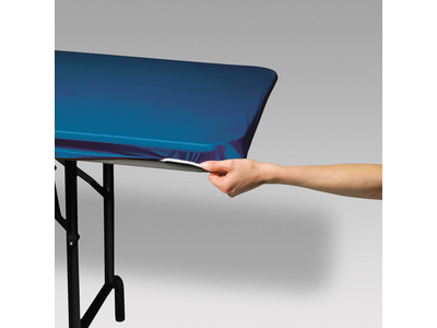 6' Stay put disposable tablecloth