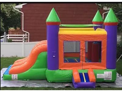 Double Slide Bounce House in Cedar Knolls
