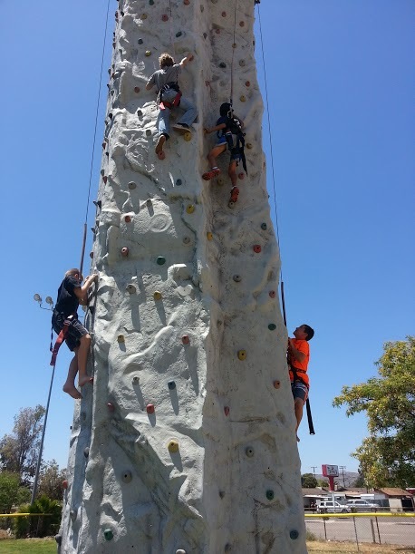 Rock Walls 25 Foot Tall in La Mesa