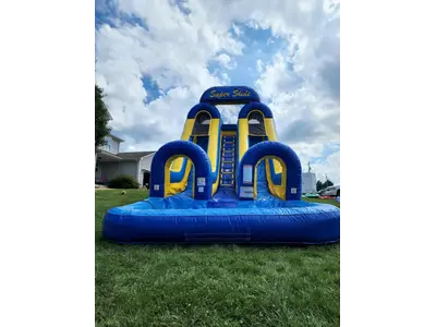 20ft Dual Lane Super Slide in Nicholasville