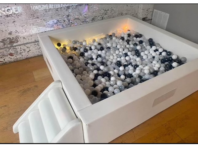 Large White Ball Pit