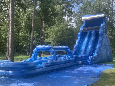 Giant Blue Wave in  Crockett