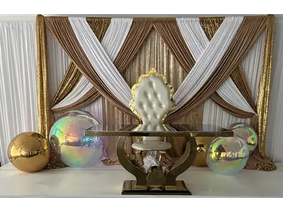 Gold 6ft luxury table