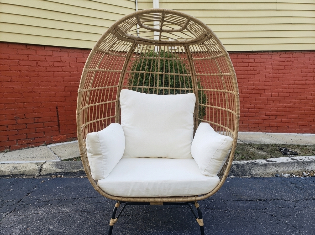 Egg Chair in Upton
