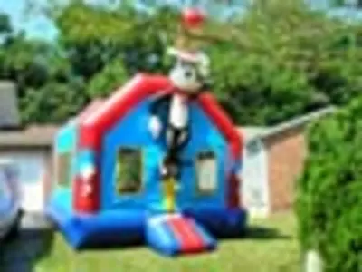 Cat -N- Hat in Largo