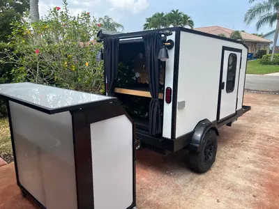 "The Pour House" Glamping 4 Tap Mobile Bar Experience in Port Saint Lucie